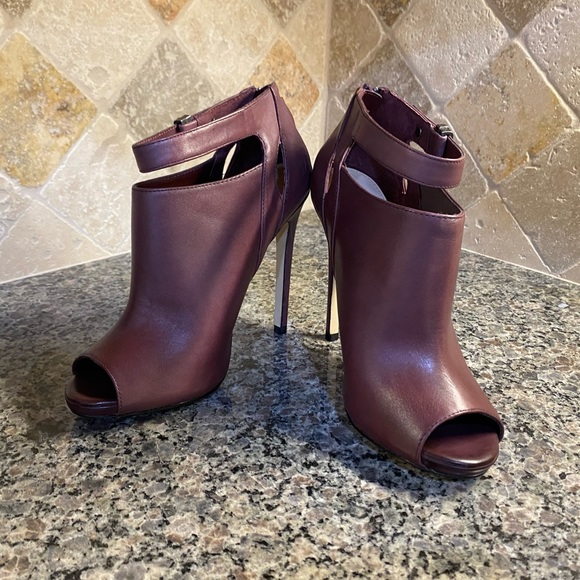 Beautiful BN Shoemint "Leila" Booties in size 6.5 Color:Wine NEW IN THE BOX - Picture 3 of 16